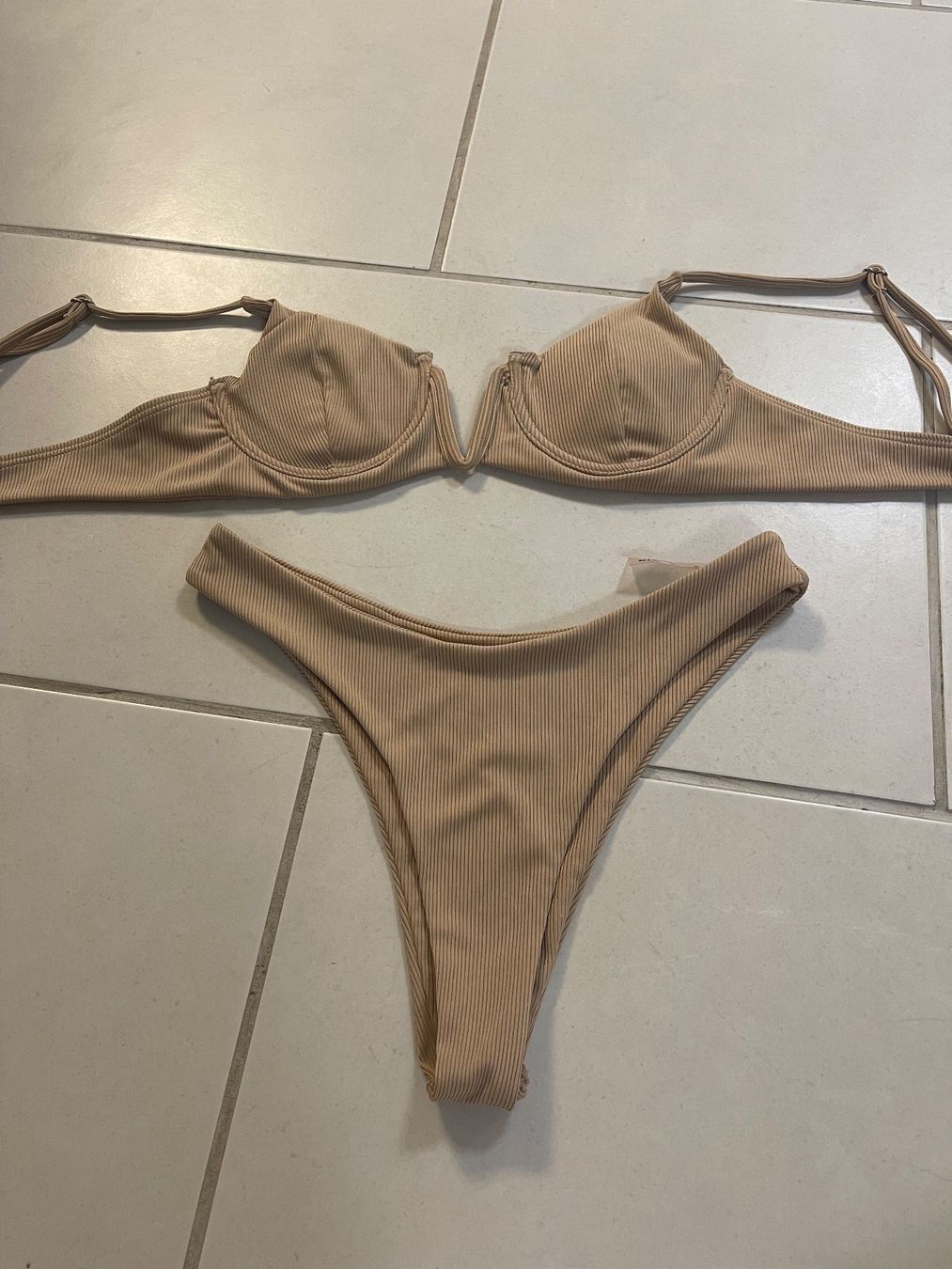 Shein Costumi da bagno & Bikini: Shein Bikini in Beige Braun Gr S – Usato da Bassersdorf venduto da Sandy456