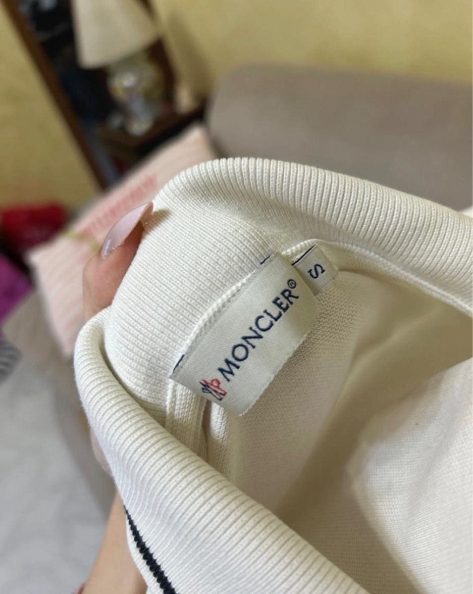 Moncler Magliette Polo: Moncler Polo – Usato da Schaan venduto da kri_tsw8 4