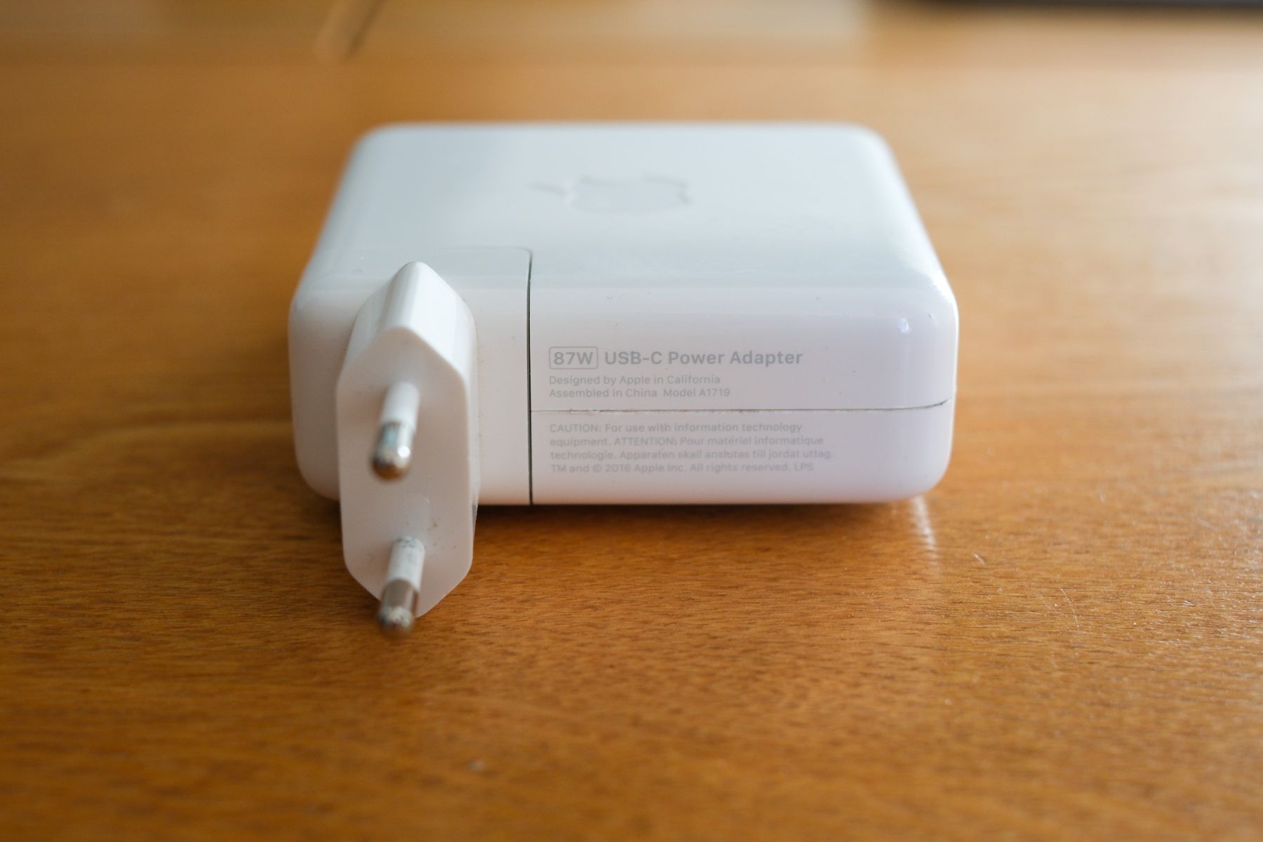 Apple Caricabatterie: Original Apple 87 W Power Adapter Model A1719 – Usato da Zürich venduto da cbrl