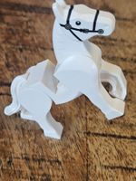 lego White Horse, Movable Legs with Black Eyes, 10352c01pb06