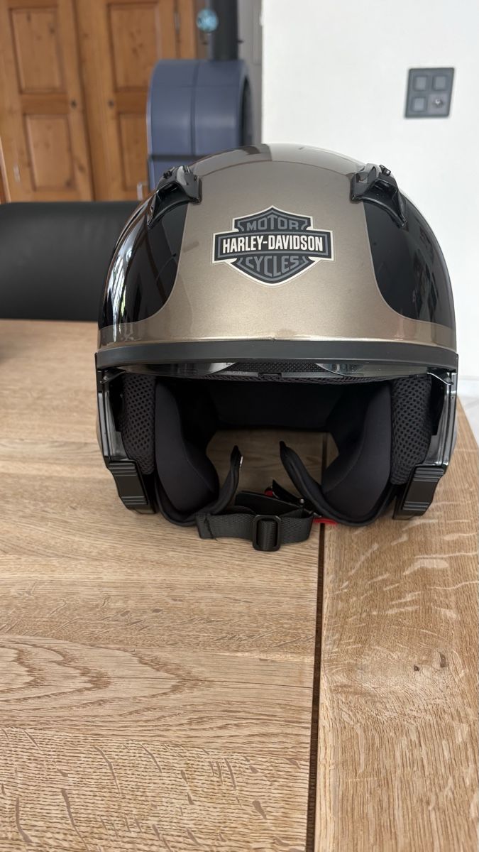 Harley-Davidson Casques & visières: Harley-Davidson Damenhelm Gr. S – D'occasion à Wangen b. Olten par Dasding 1
