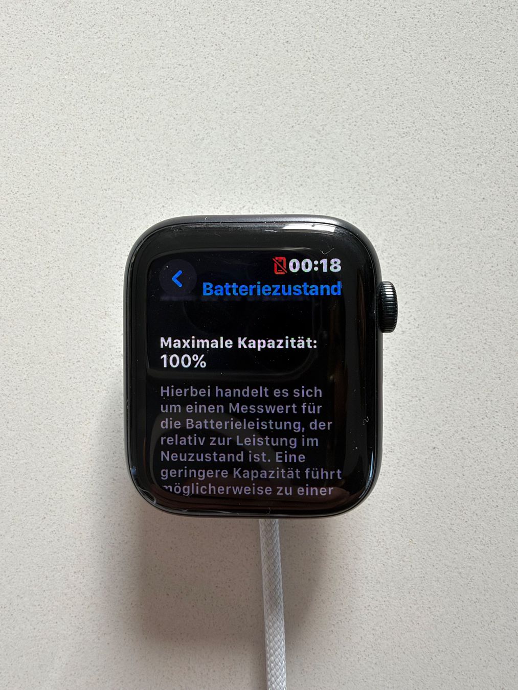 Apple Smartwatch: Apple Watch SE (gen2) 44mm – Neuf (Voir description) à Wohlenschwil par Rabbithole7 3