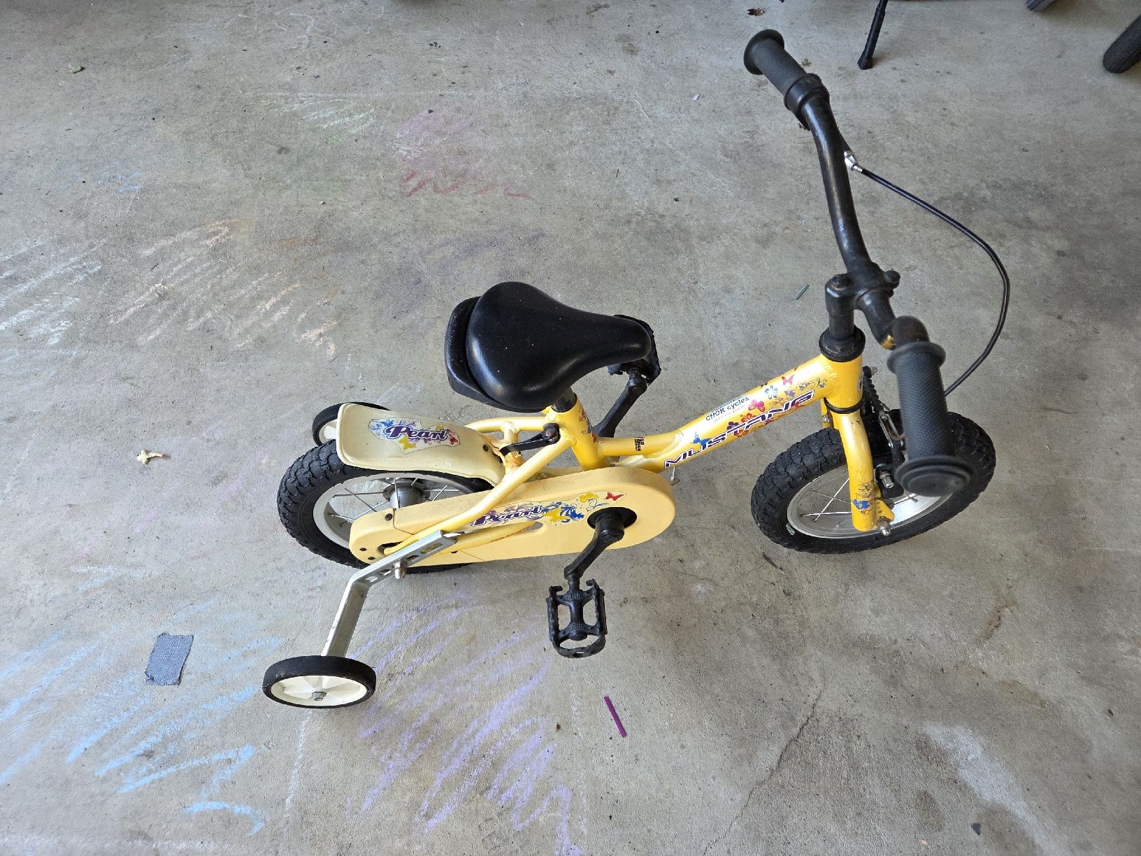Velos: velo petit enfant avec petites roues – Gebraucht aus Bassecourt von ste_25ts