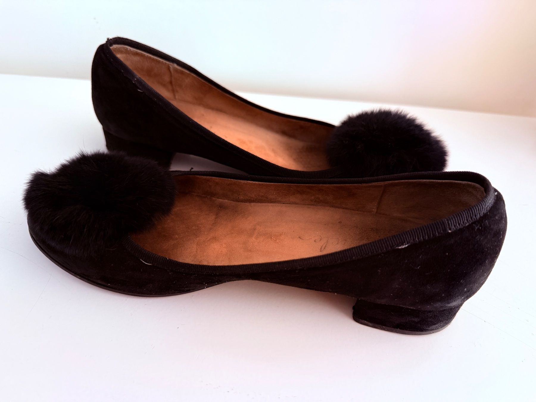 Scarpe da donna: Schwarzer Wildlederballerina, Größe 38 – Usato da Zollikon venduto da JeannetteEgger 2