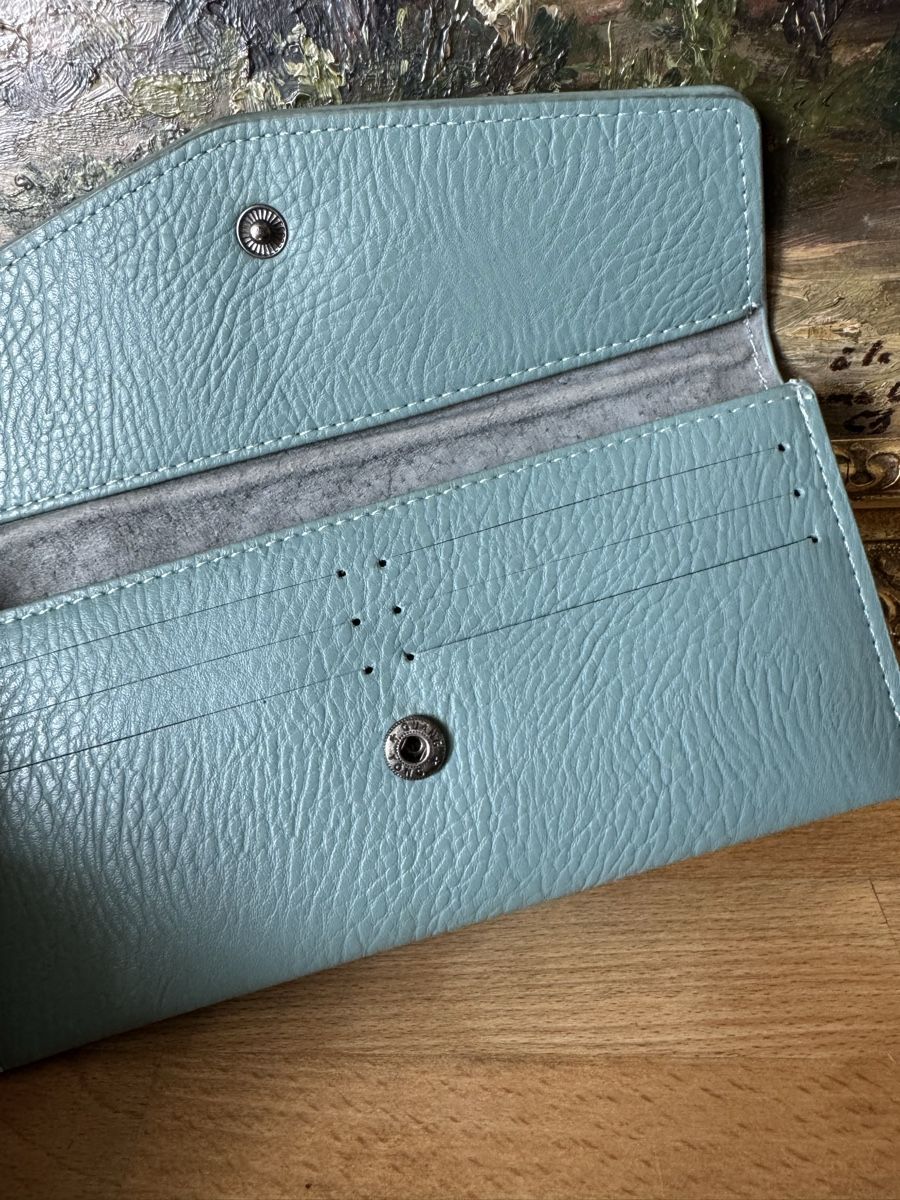 Portamonete: Light Blue Woven Wallet, Great Condition for Summer! – Usato da Zürich venduto da olalinda 1