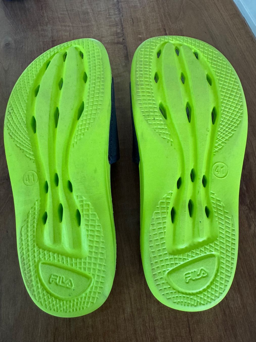Fila Herrenschuhe: Adiletten Gr. 41 – Gebraucht aus Bünzen von Voegi8 1