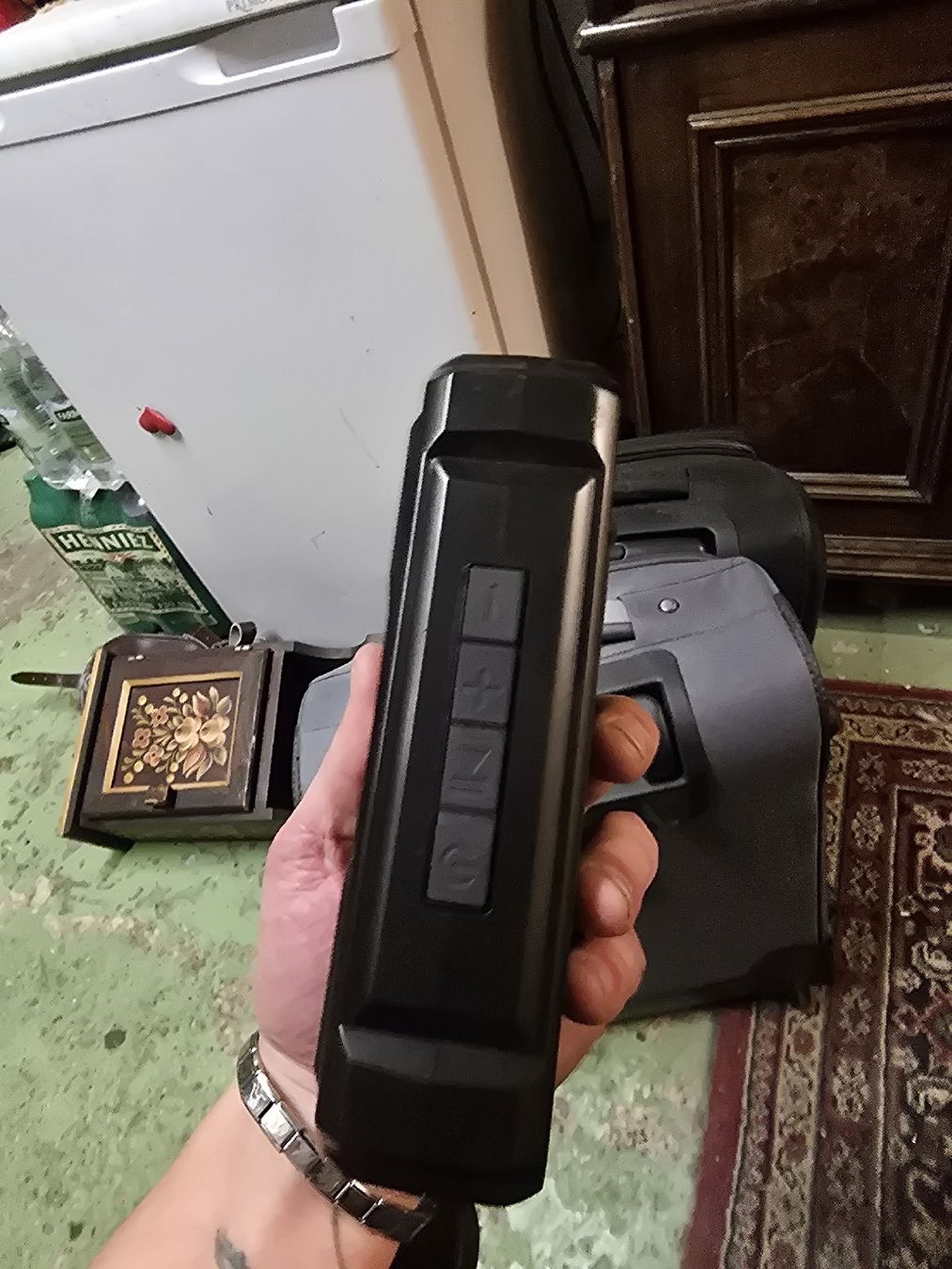 Haut-parleurs: ANDVEN Bluetooth Lautsprecher (L1) – D'occasion à Rorschach par TimelessTrading 1