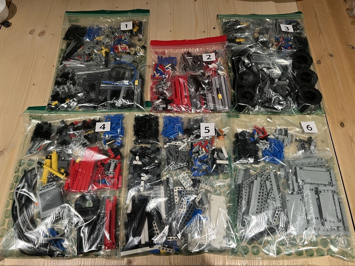 Lego Kit di costruzioni: Lego Technic 42043 Mercedes Arocs – Usato da airolo venduto da unimo78 2