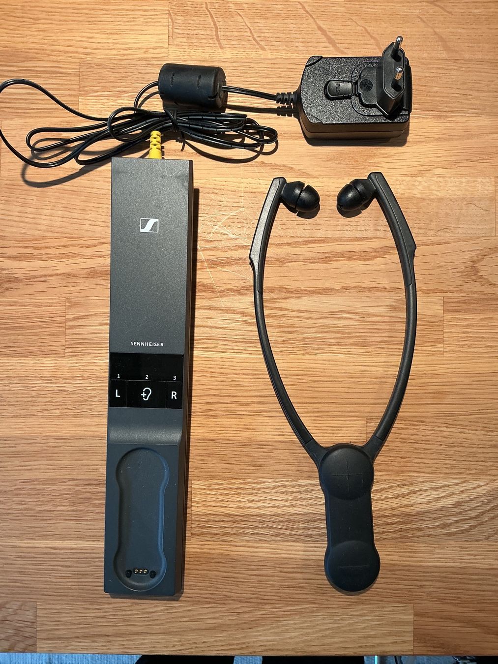 Attrezzature mediche: Sennheiser Set 860 Digitales TV-Hörsystem – Usato da Winterthur venduto da EstherR 2