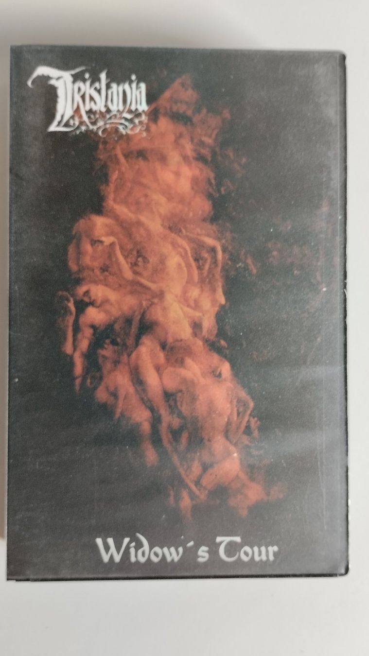 Tutti i VHS: TRISTANIA VHS WIDOW'S TOUR – Nuovo (secondo la descrizione) da Basel venduto da Bal-Sagoth