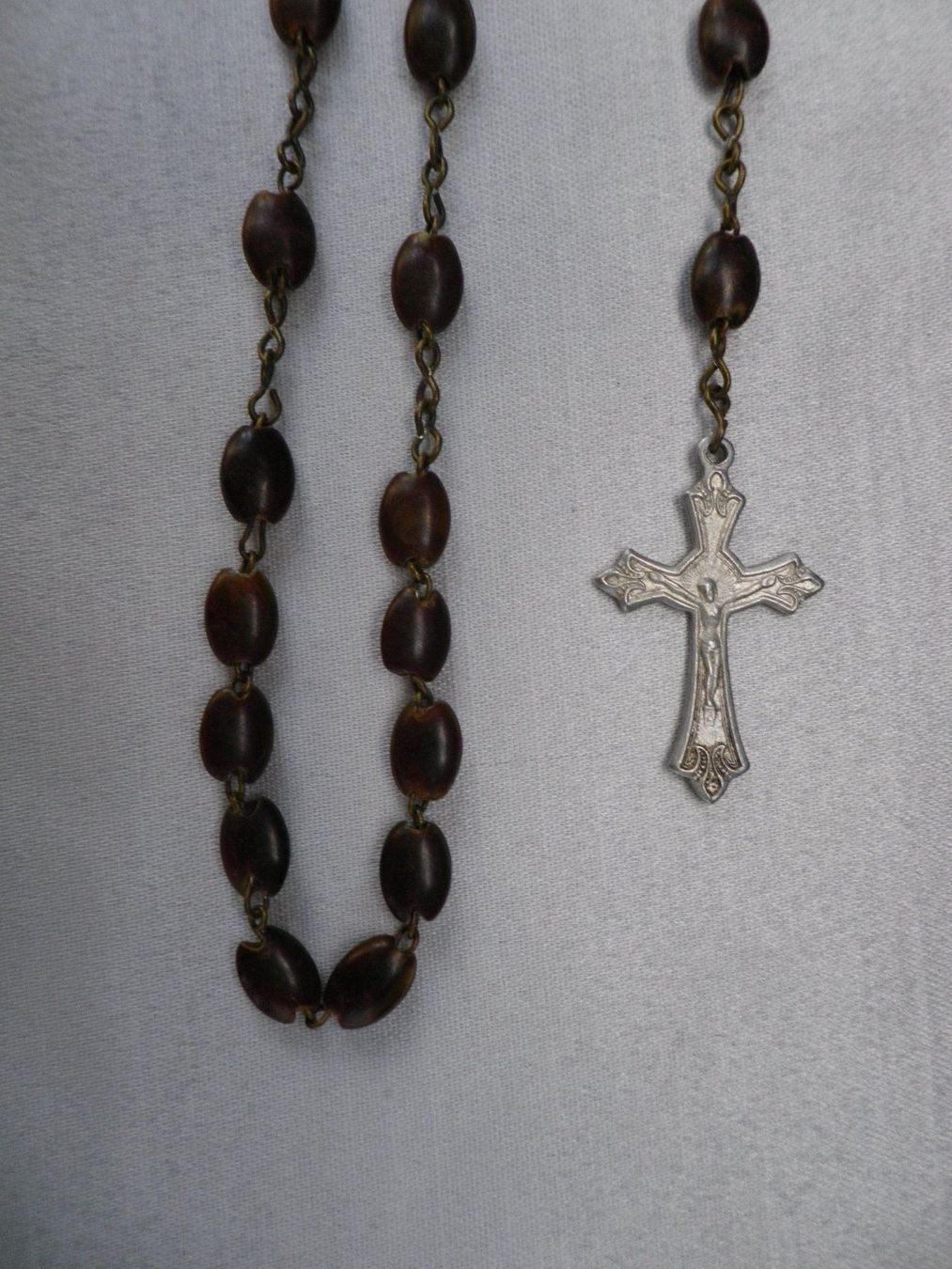 Sonstiger Schmuck: Rosenkranz mit Hornperlen (o.Gewähr) – Gebraucht aus Reinach BL von Annodomini 1