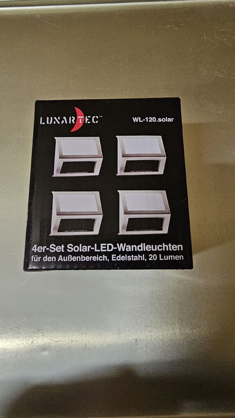 Lampade: Solar LED Wandleuchte – Nuovo (secondo la descrizione) da Oberriet SG venduto da stoopdario