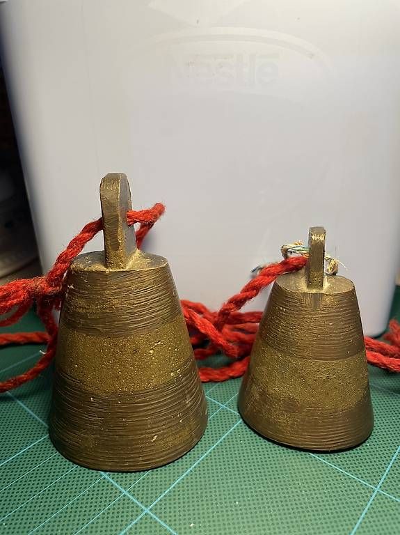 Campanacci mucche: Ziegen Glocken aus Messing/Bronze  – Usato da Aeugst am Albis venduto da mia_7p89