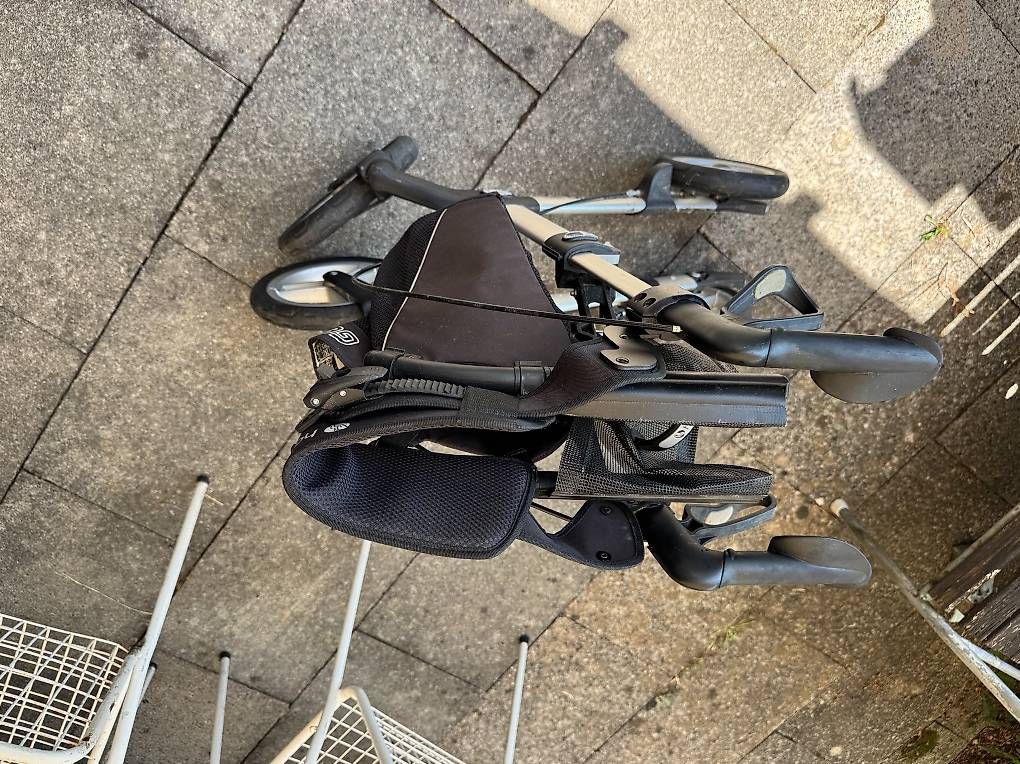 Ausili per la deambulazione: Rollator Gemino 60 – Usato da Zürich venduto da Peyracket 3
