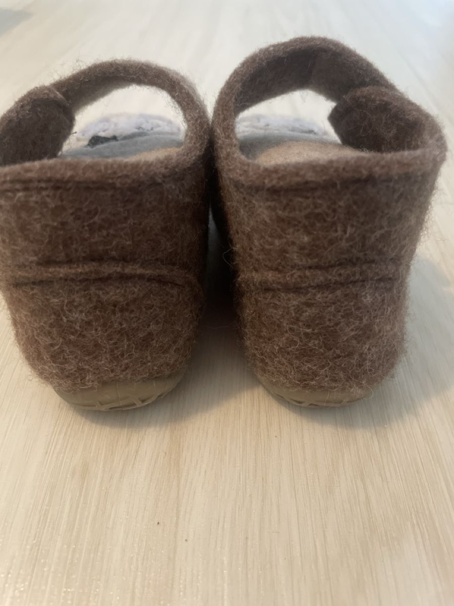 Elefanten Schuhe für Jungen: Elephant Appliqué Wool Slippers - Cozy Winter Warmth – Neu (gemäss Beschreibung) aus Effretikon von lio_gjr8 3