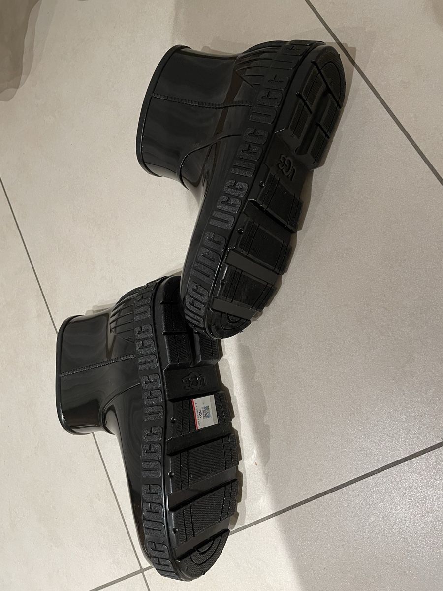 Ugg Scarpe da donna: Neue Ugg Drizlita schwarz – Nuovo (secondo la descrizione) da Novazzano venduto da White71 3