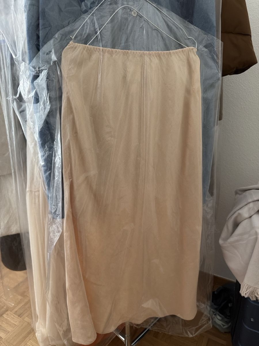 Loro Piana Jupes: Loro Piana linen skirt – Neuf (Voir description) à Genève par val_rp9x 1