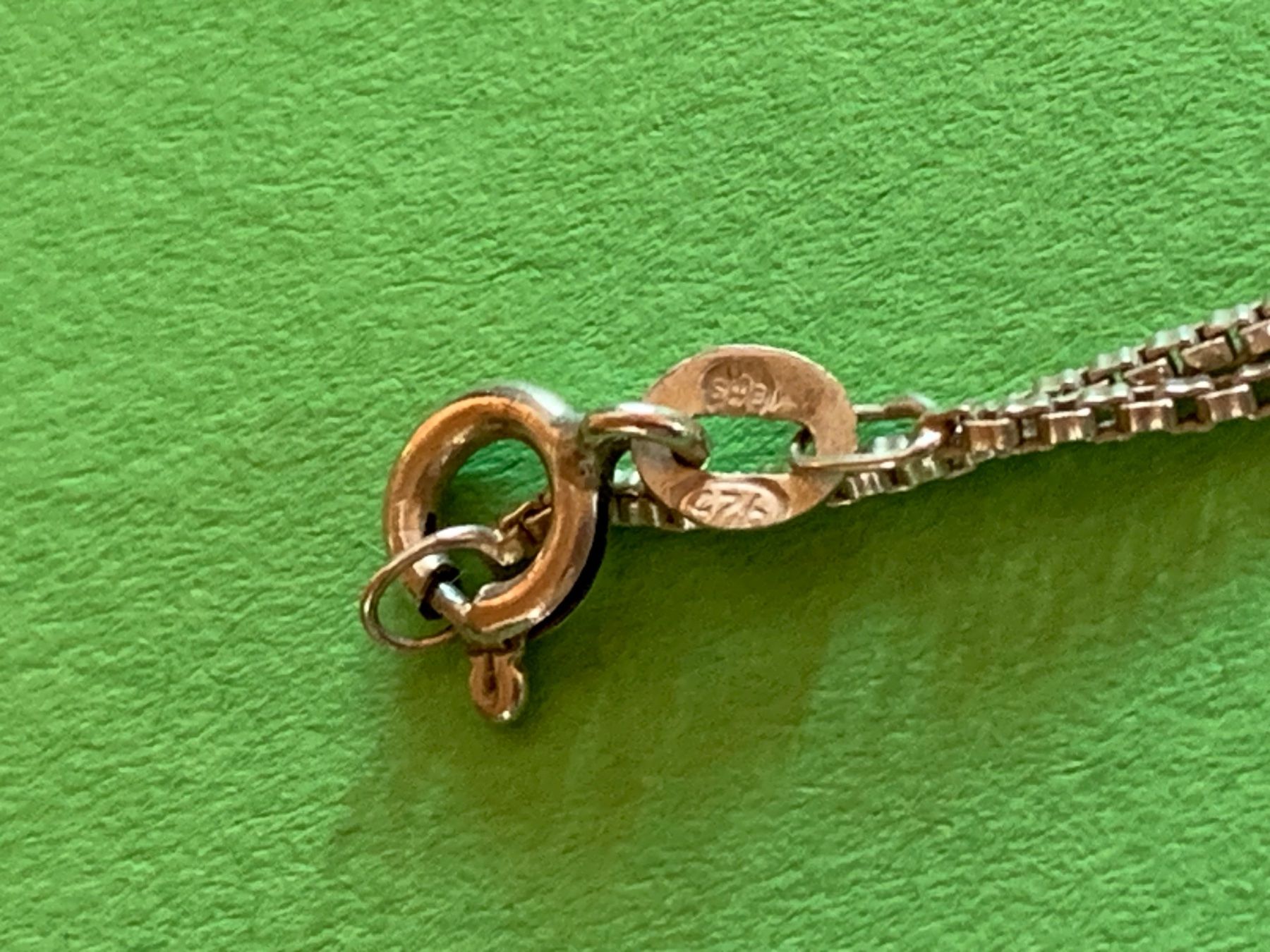 Catenine: Venezianer Kette mit Apfelanhänger – Usato da Laufen venduto da Bellavitaboom 8