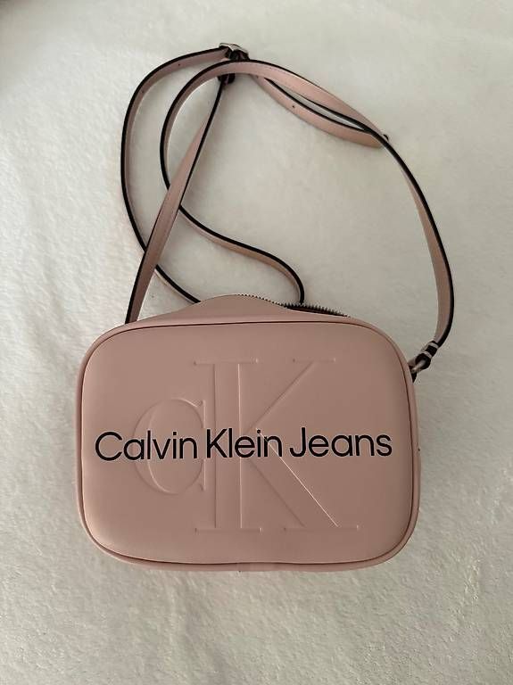 Calvin Klein Borse da donna: Sac à main Calvin Klein – Nuovo (secondo la descrizione) da Sion venduto da nao_2cg5