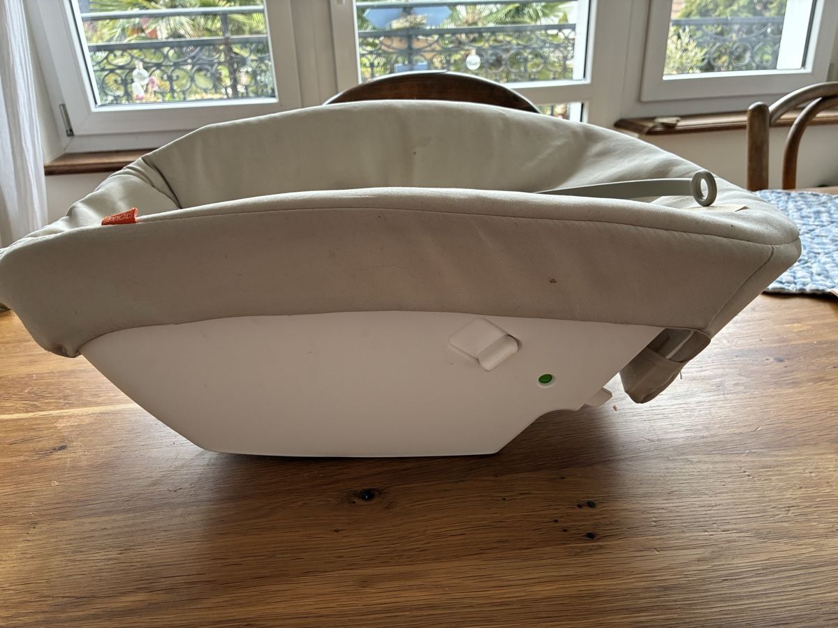 Sedie a sdraio: Tripp Trapp® Newbornschale mit Spielzeughalter – Usato da Niedergösgen venduto da Eden07 1