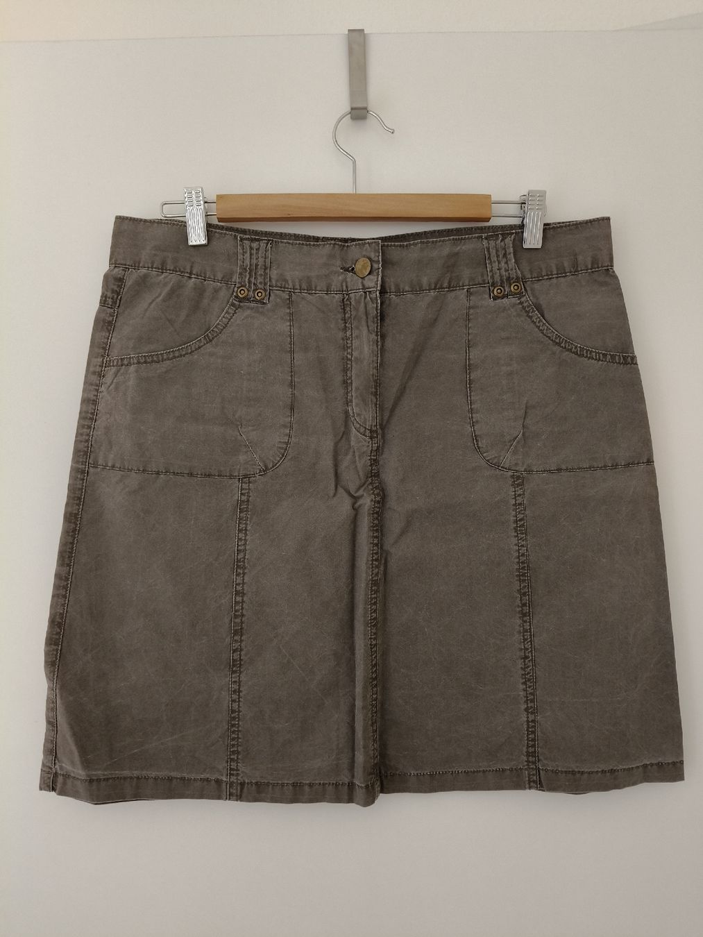 Gonne: Jupe Obscure coton taille 40 – Usato da Petit-Lancy venduto da Elissouche