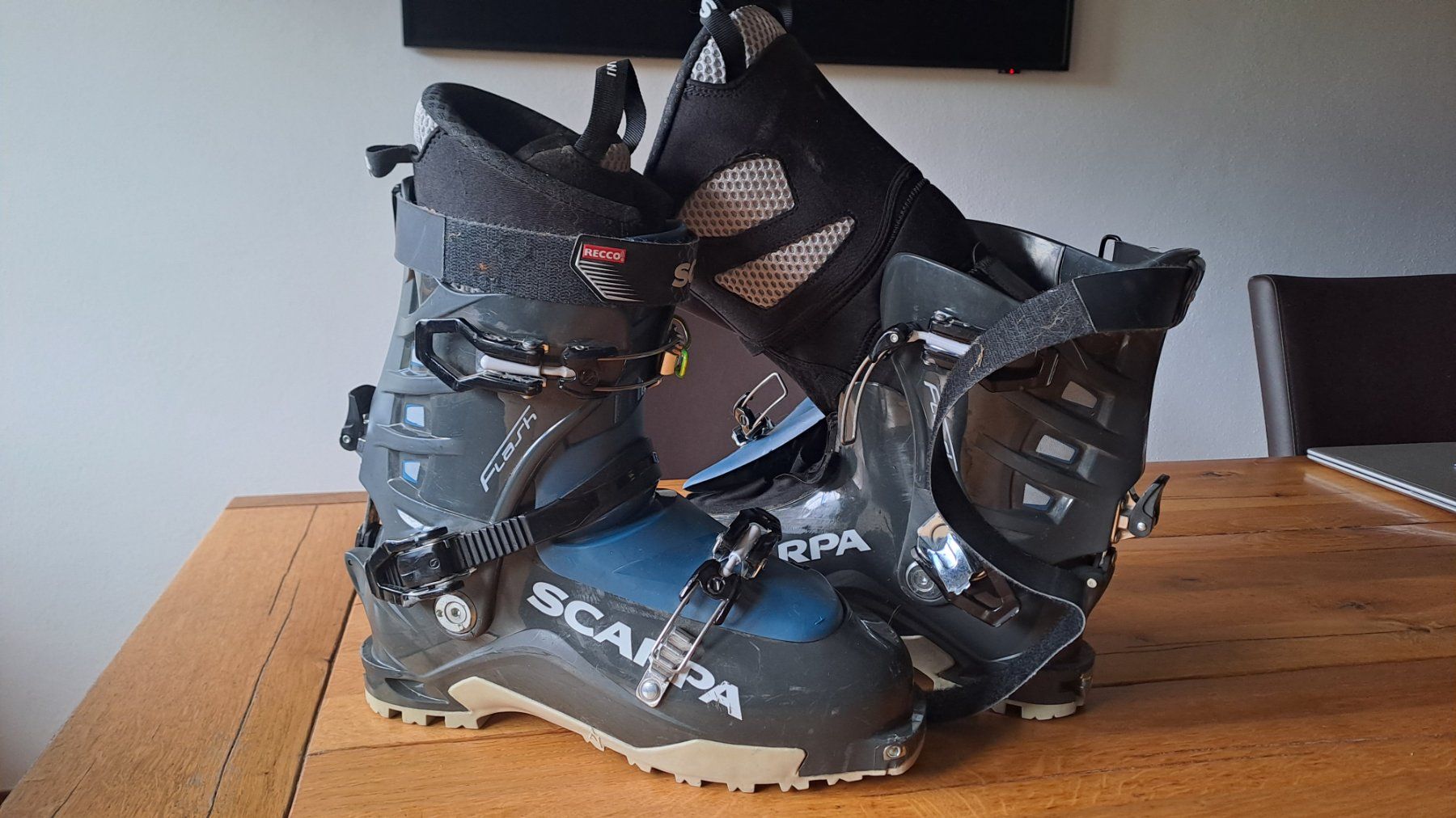 Scarpa Scarpe da uomo: Skitourenschuh Scarpa Flash – Usato da Bertschikon Gossau venduto da Zueues