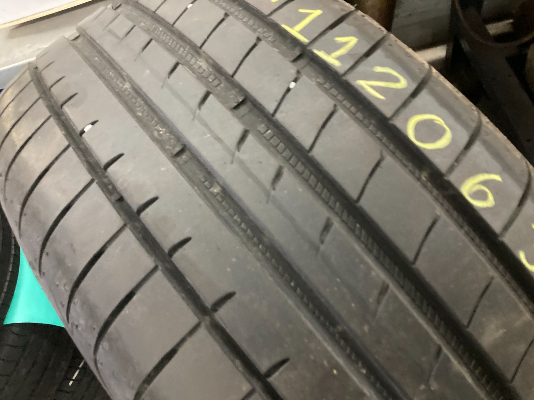 Goodyear Pneus & Kompletträder: 225/45R17 Sommerpneu Good Year – Gebraucht aus Cham von WB2223 5