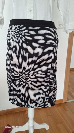Jupe Just Cavalli, taille 40 eur 44 it, parfait pour l'été!