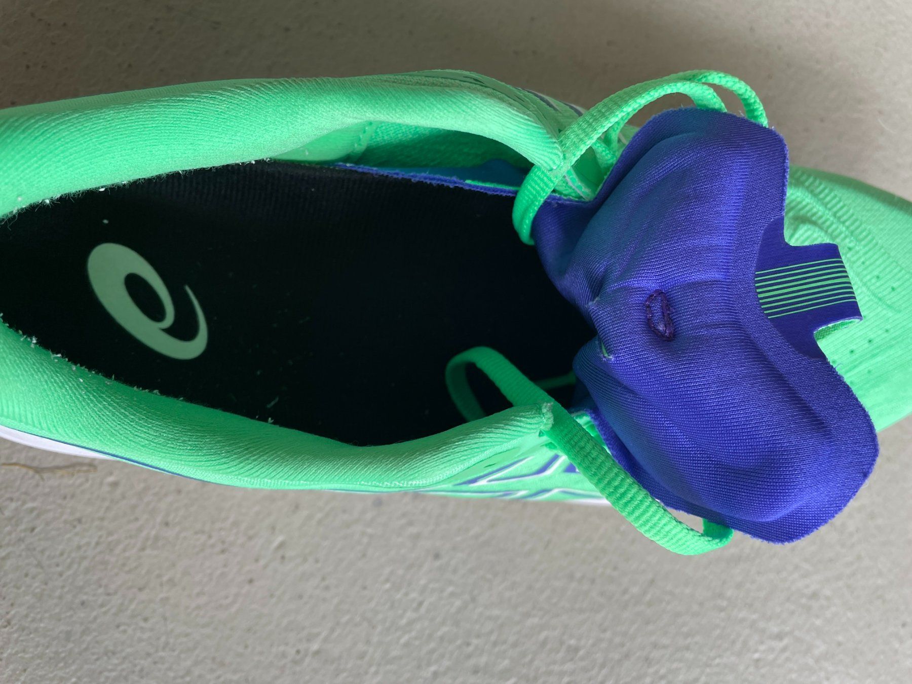 Asics Herrenschuhe: Joggingschuh asics GT 2000 / 14 – Gebraucht aus Ittigen von bodycross-01 1