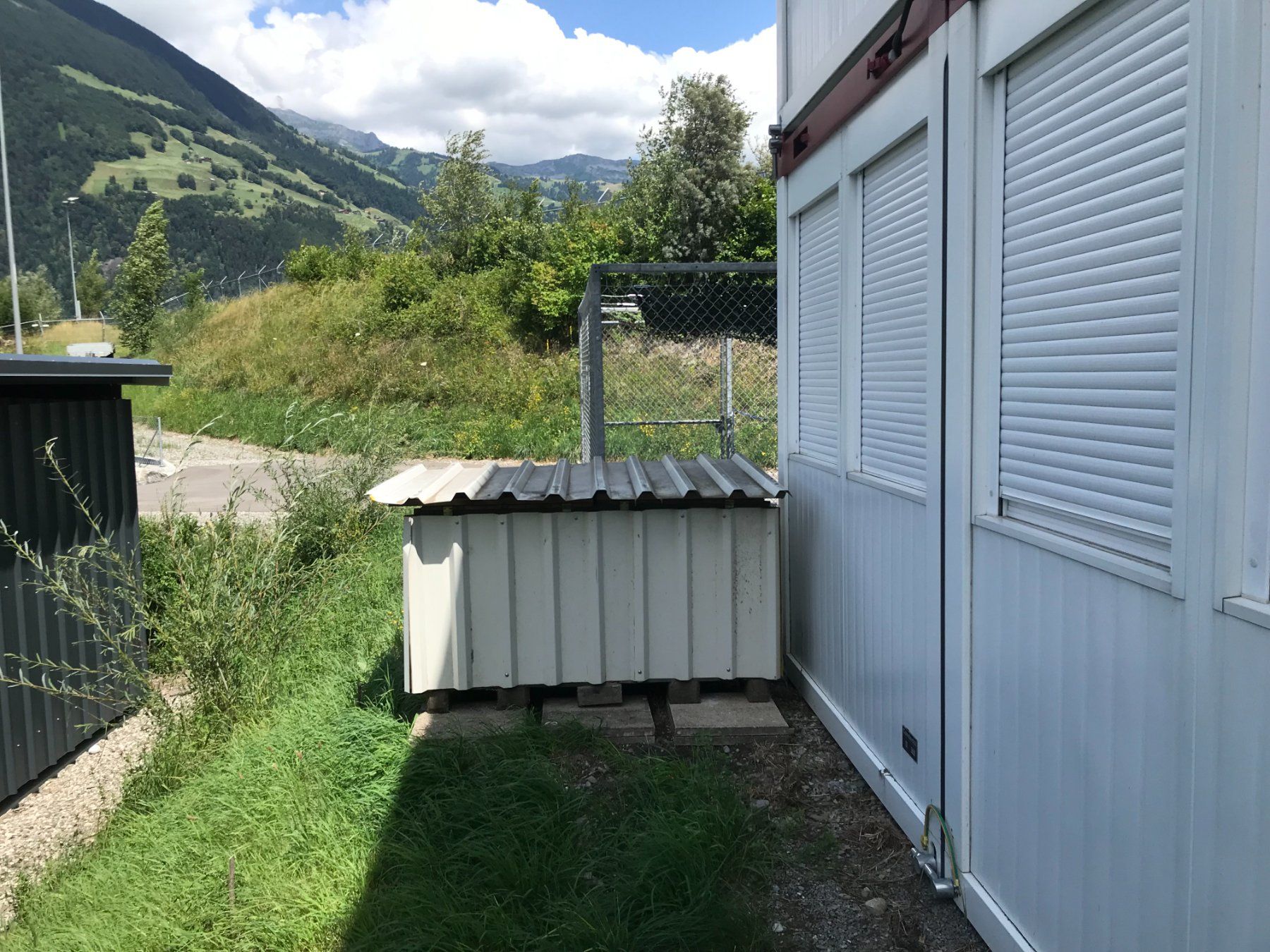 Cucce & Letti: Hundezwinger Hundehütte – Usato da Altdorf UR venduto da Gisleruri 2