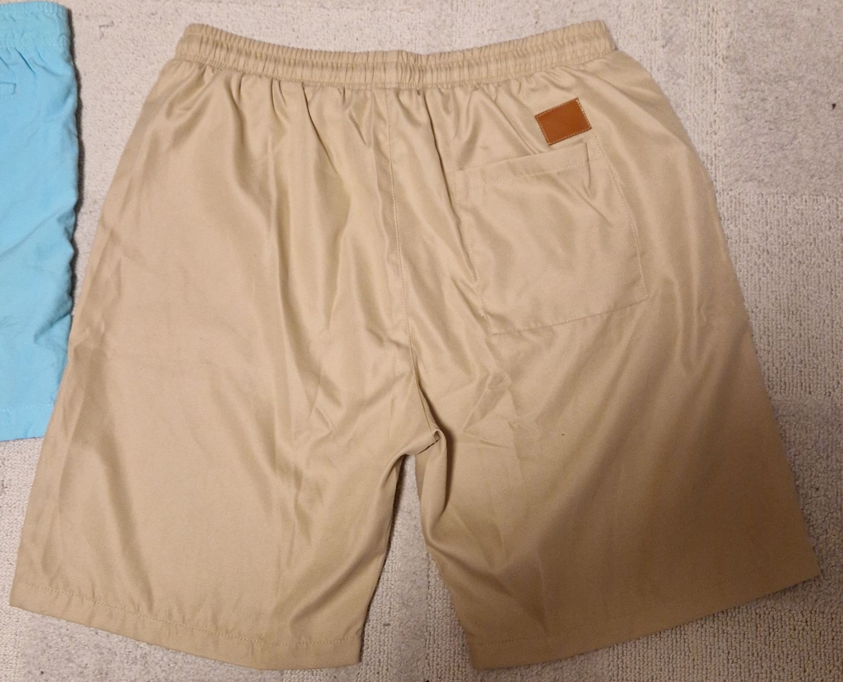 Pantaloni: Badeshorts / Kurze Hose, Beige, Grösse L, – Usato da Glattbrugg venduto da 88LupoAlberto67 1
