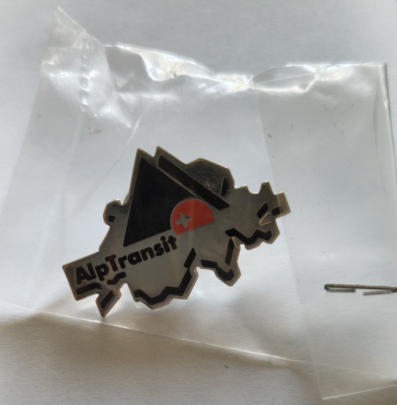 SBB/CFF/FFS Plaketten & Abzeichen: Pin AlpTransit originalverpackt – Neu und originalverpackt aus Biberist von Slick