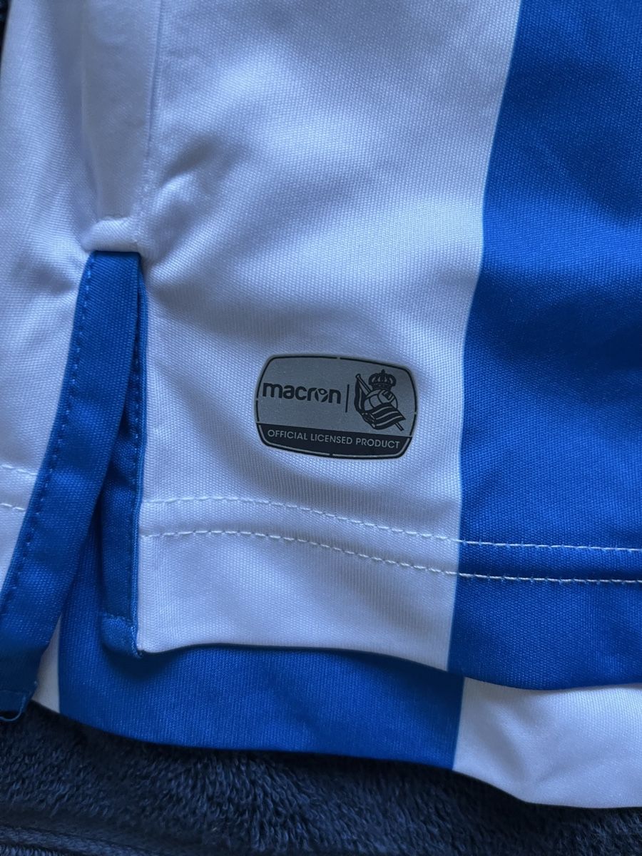 Maillots de corps & Pantalons: Maillot real sociedad  – Neuf avec emballage d'origine à Chambésy par Louwall_football 4