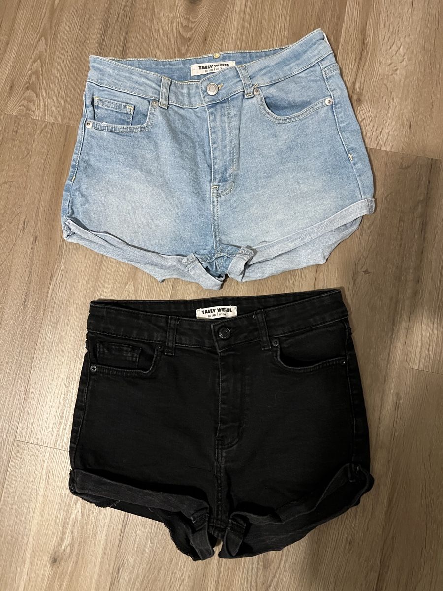 Tally Weijl Pantaloni: Minishorts – Usato da Zürich venduto da Ju_Lia_1