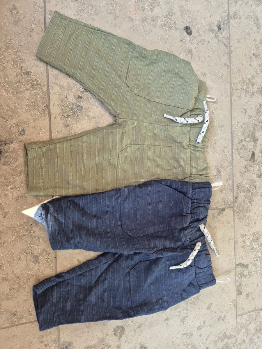 C&A Pantaloni: 2x Kinder Freizeithose Grösse 62 – Nuovo (secondo la descrizione) da Muttenz venduto da veroo8