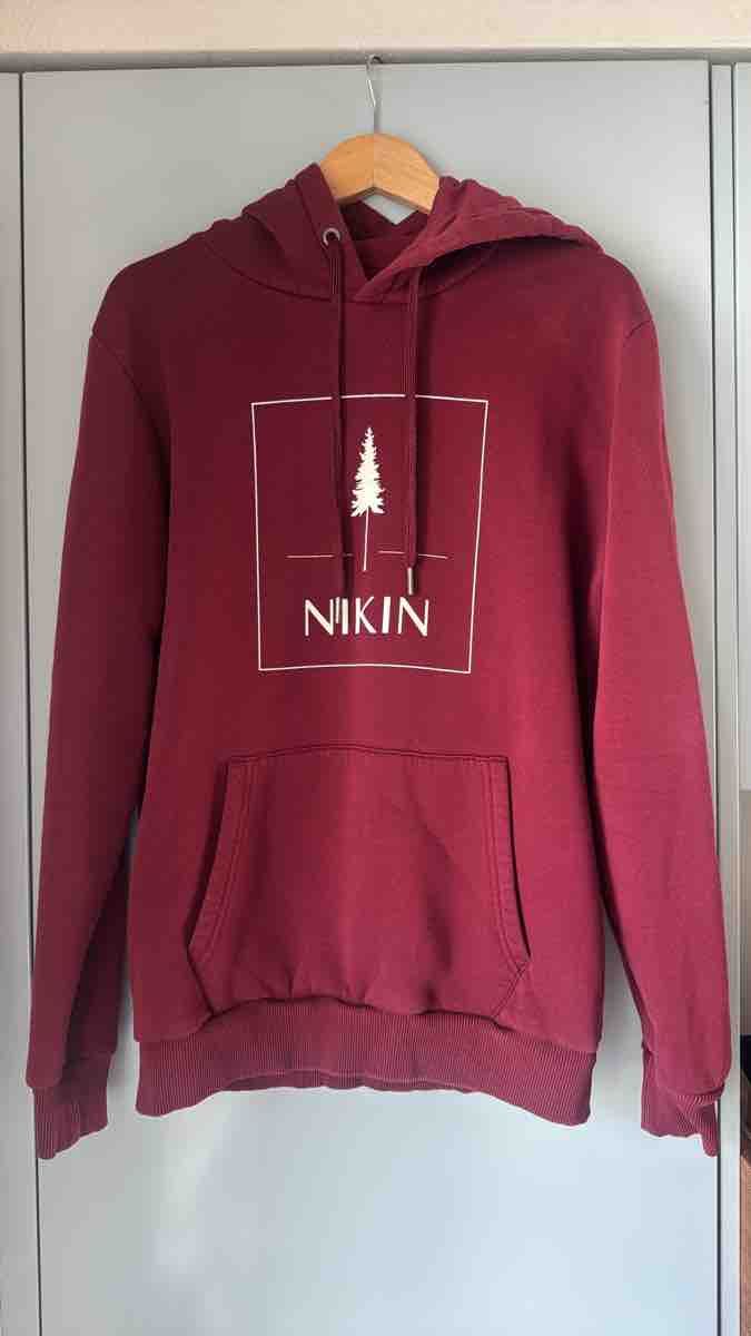 Nikin Pullover & Sweatshirts: Nikin Kapuzenpullover Rot – Gebraucht aus Zürich von nis_ts5