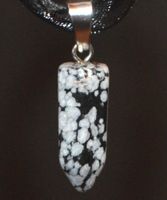 Halskette 30D – Säule Schneeflocken Obsidian