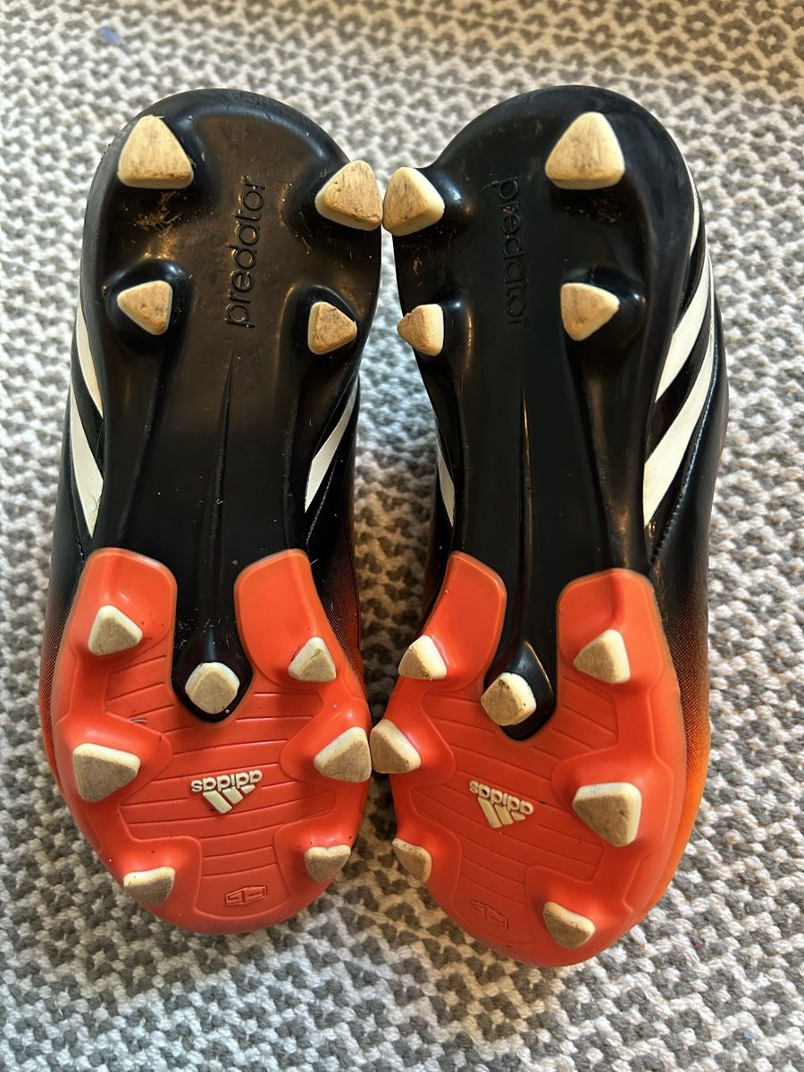 Adidas Scarpe per ragazzi: Adiddas Fussball Schuhe grosse 31 – Usato da Romanshorn venduto da Matet07 2