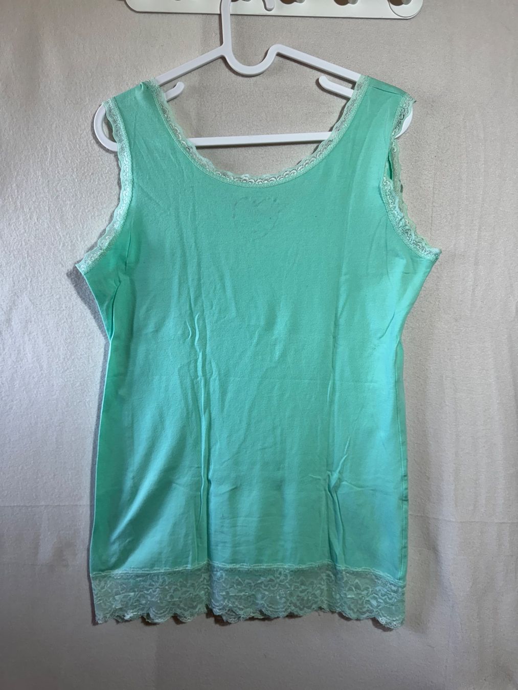 Top: Basic mit Spitze von Gr. M – Nuovo (secondo la descrizione) da Grosswangen venduto da SALE_SALE_SALE 4