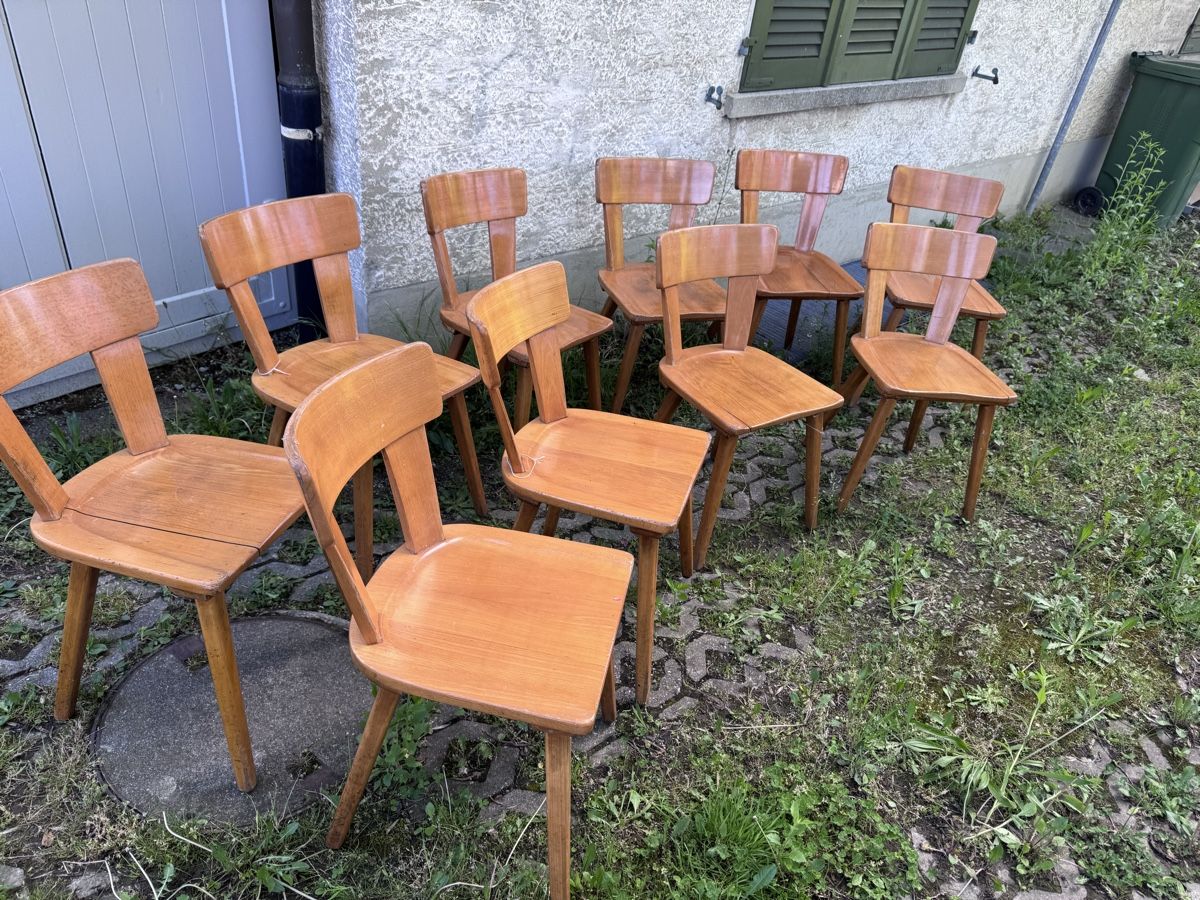 Horgen Glarus Sedie: 10 massive Beizenstühle Horgen Glarus – Usato da Bern venduto da honolalu 1