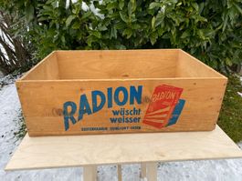 schöne alte Sunlight Olten Radion Seifenkiste / Holzkiste