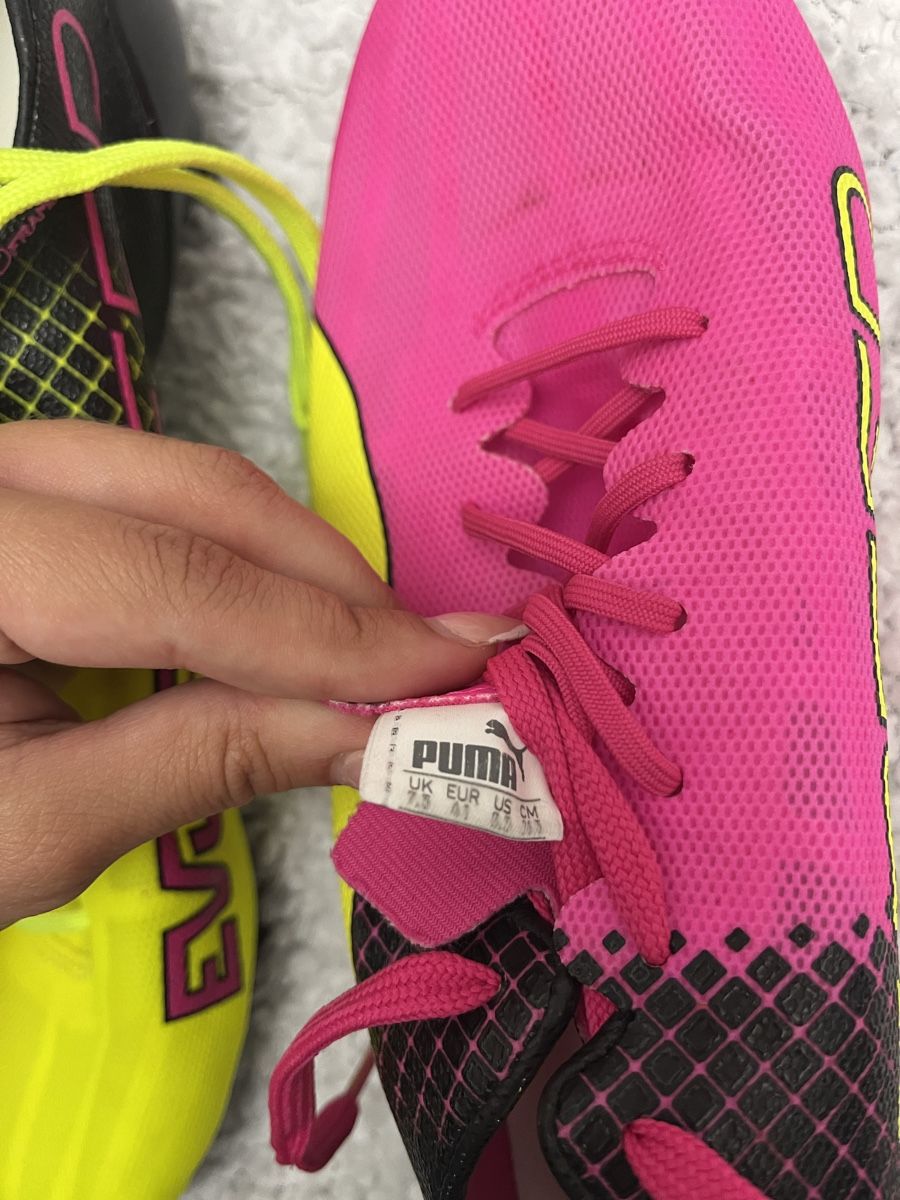 Altro in Alpinismo & Escursioni: Puma soccer cleats – Nuovo (secondo la descrizione) da Pully venduto da ari_78pk 2