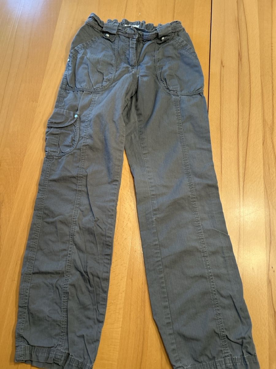 Kleiderpakete & -sets: Mädchen Hosen Grösse 128/134 – Gebraucht aus Dottikon von cimar 5