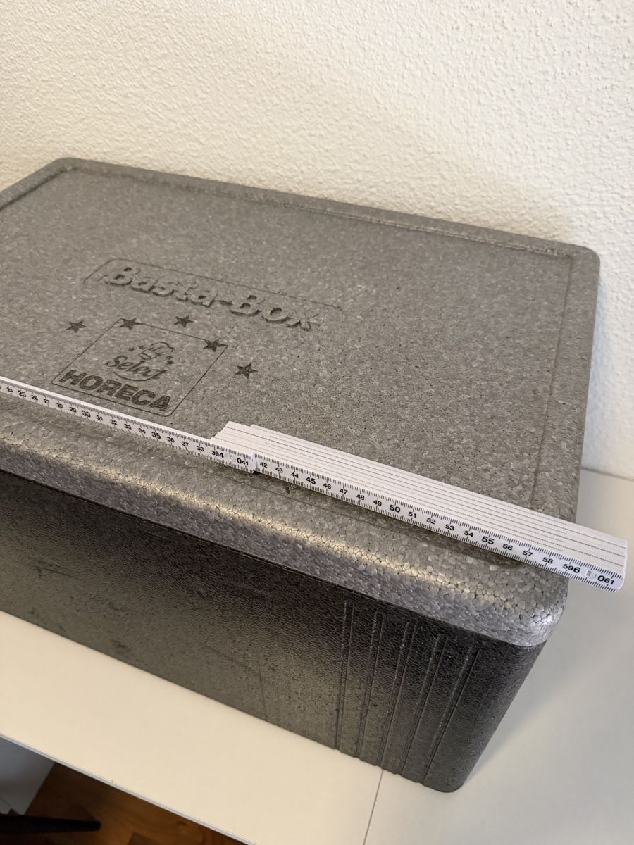 Frigoriferi & Refrigeratori: Styropor Kühlbox inklusive 6 Kühlakkus – Usato da Balgach venduto da fal_qdf7 2
