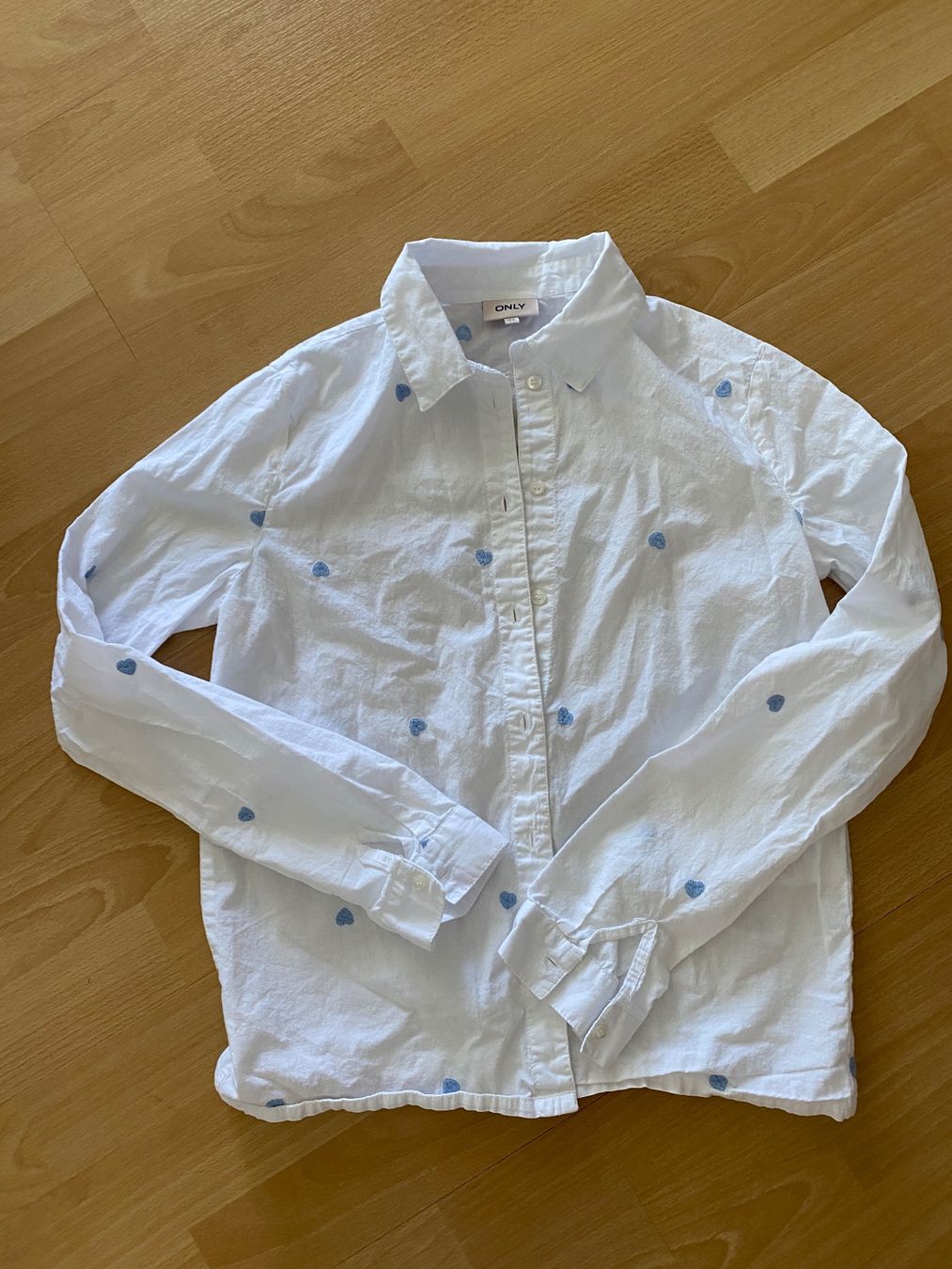 Only Blouses, T-shirts & Tops: Bluse ONLY Gr. 164 / 14J. – D'occasion à Schwarzenbach SG par roto06