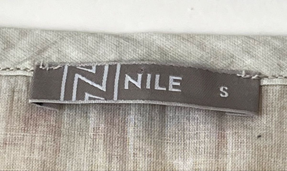 Nile Tops: Haut NILE – Gebraucht aus Lausanne von micou47 4
