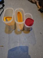Tupperware set