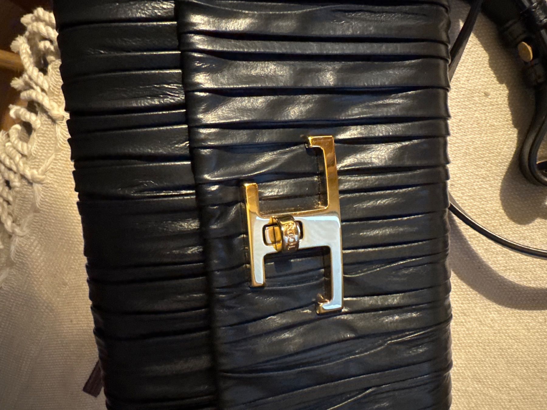 Tod'S Taschen für Damen: Bag Tods – Gebraucht aus Wilen (Sarnen) von mbs_b75k 1