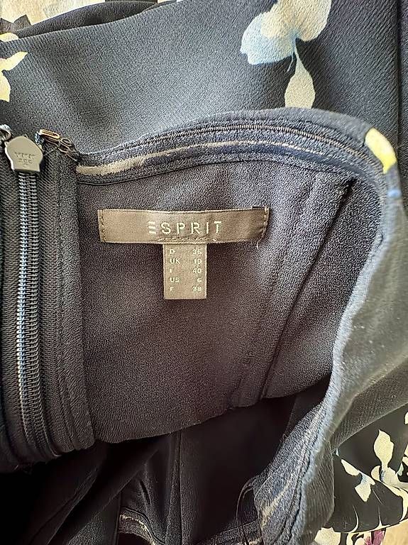 Esprit Robes: Kleid der Marke Esprit – Neuf (Voir description) à Küssnacht am Rigi par Wir-3 3