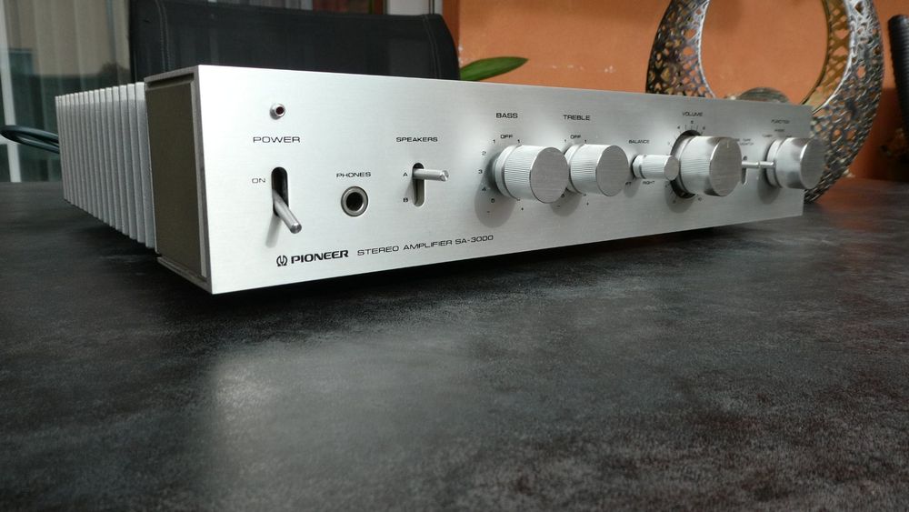 Pioneer SA-3000 Vintage Stereo Verstärker mit Phono | Kaufen auf Ricardo